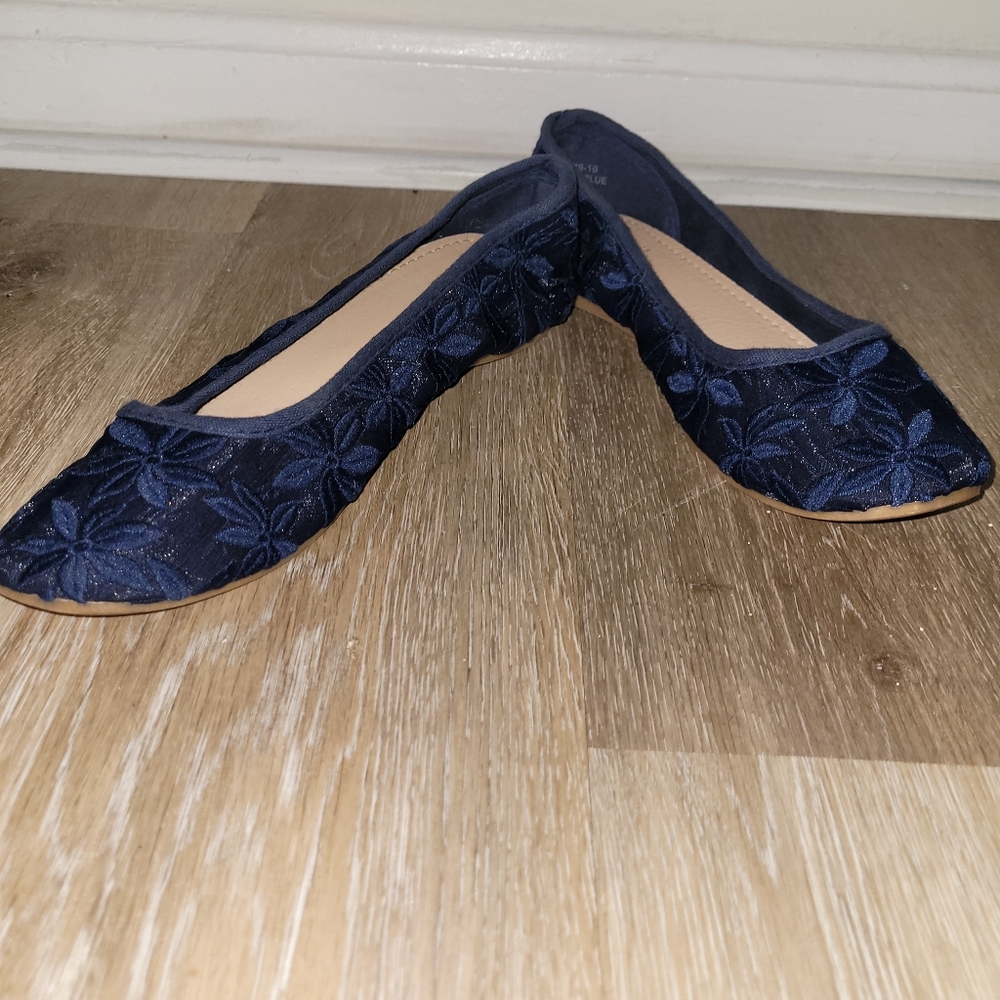 NWOT Solemate Flats